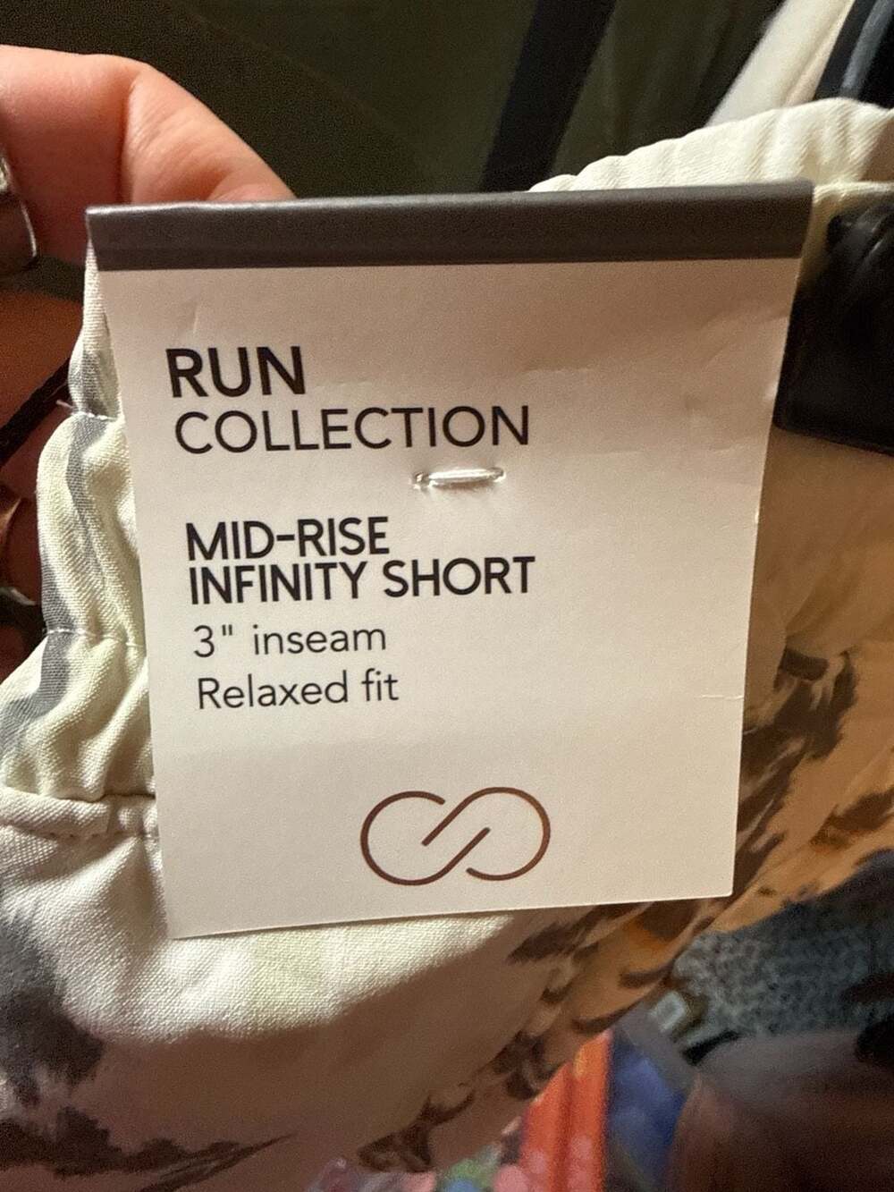 CALIA Women's Mid-Rise Infinity Run Short in Island Ikat Light Cream - Picture 3 of 4